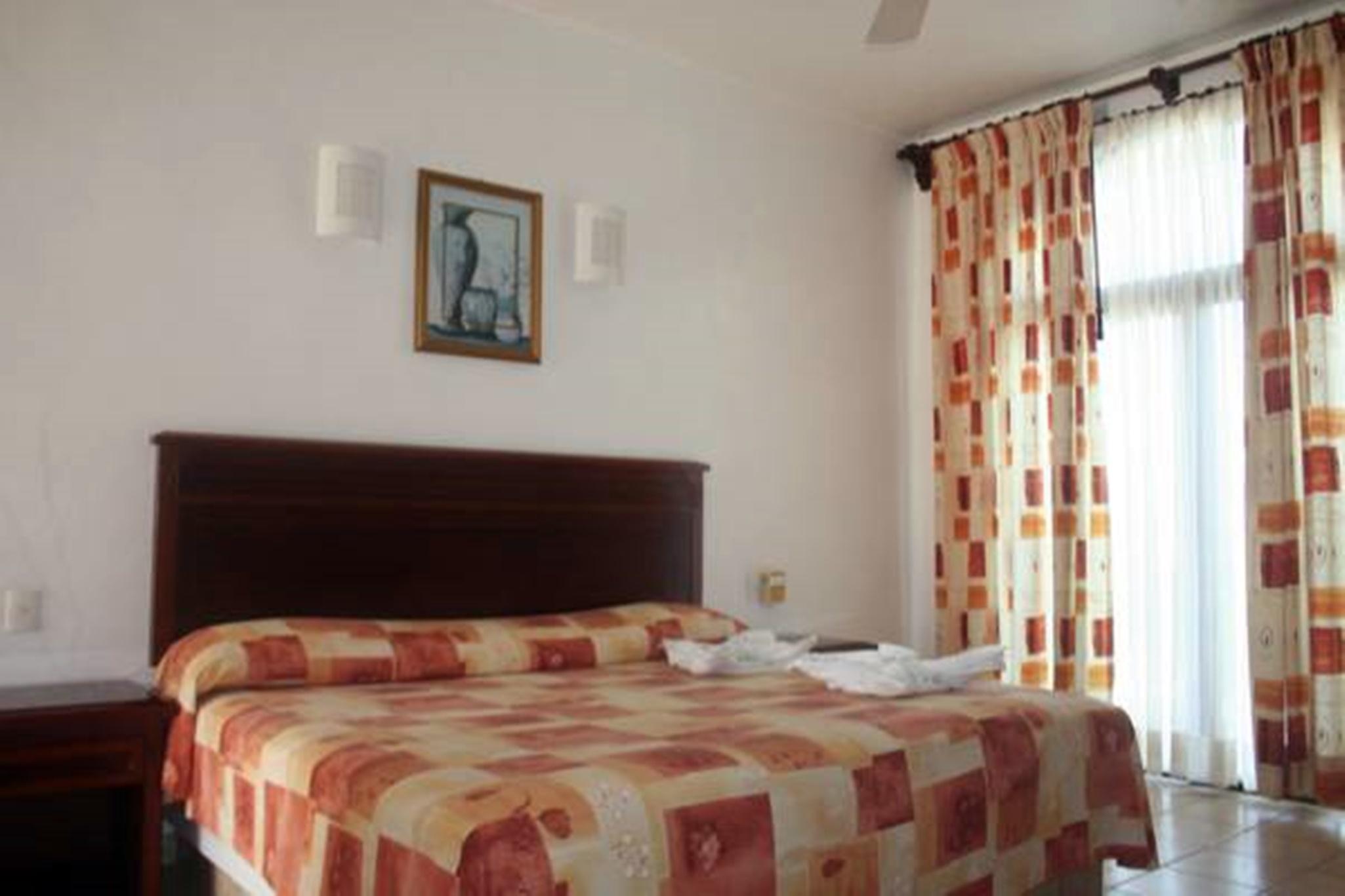 Hotel Caracol Plaza プエルト・エスコンディード エクステリア 写真